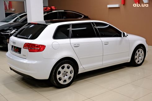 Audi A3 2013 белый - фото 3