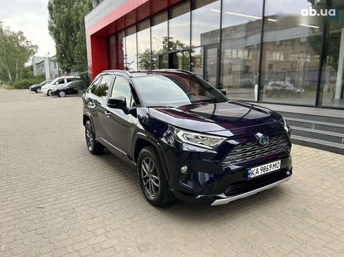 Toyota RAV4 2020 - фото 7