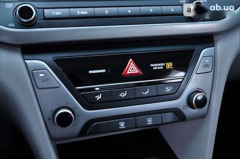 Hyundai Elantra 2017 - фото 15