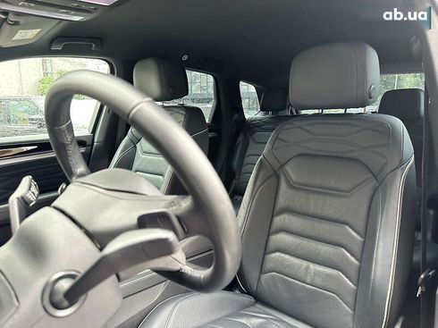 Volkswagen Touareg 2021 - фото 13
