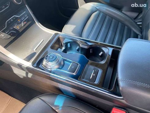 Ford Edge 2019 - фото 18
