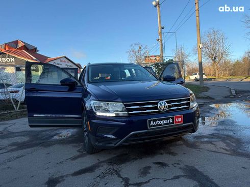 Volkswagen Tiguan 2020 синий - фото 9