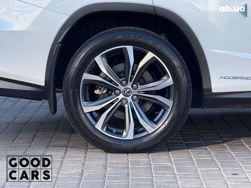 Lexus RX 2018 - фото 16
