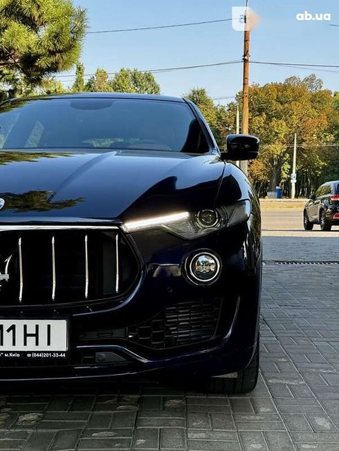 Maserati Levante 2019 - фото 8