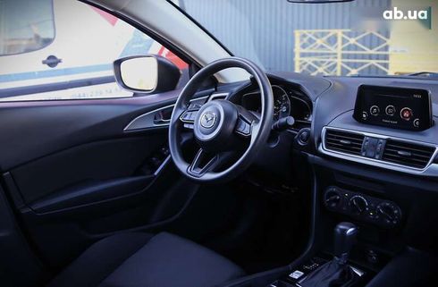 Mazda 3 2018 - фото 13