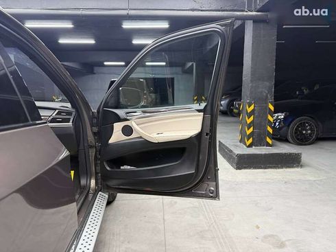 BMW X5 2011 - фото 11