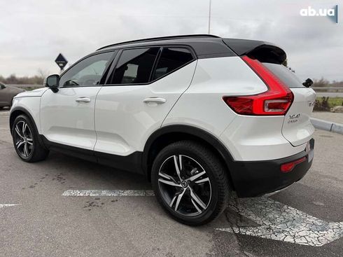 Volvo XC40 2019 - фото 16
