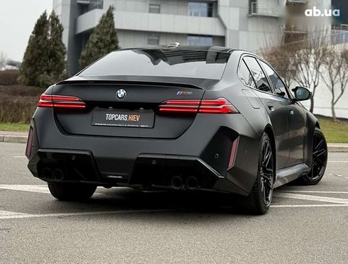 BMW M5 2024 - фото 15