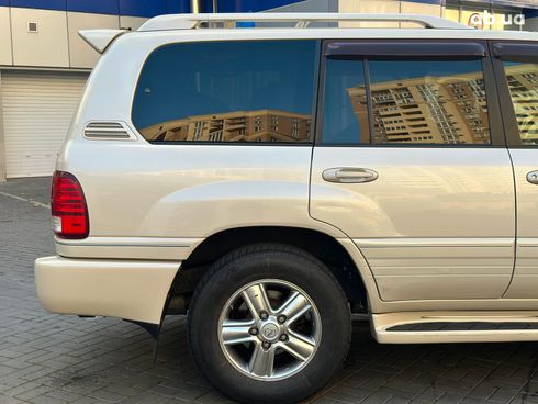 Lexus LX 2005 белый - фото 6