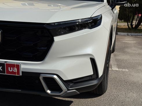Honda CR-V 2023 белый - фото 9
