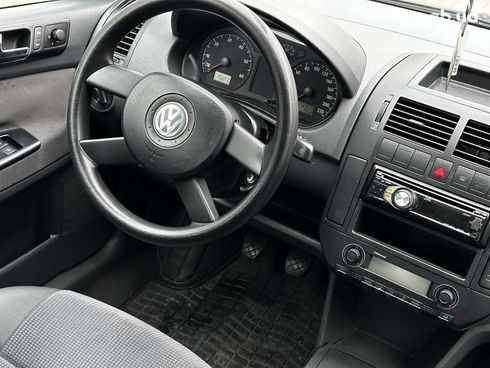 Volkswagen Polo 2004 черный - фото 18