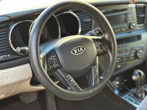 Kia Optima 2012 белый - фото 20