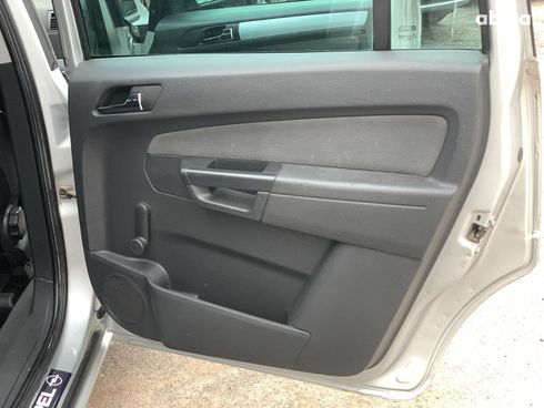 Opel Zafira 2005 серый - фото 18