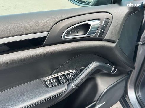Porsche Cayenne 2015 - фото 13