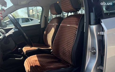 Skoda Fabia 2015 - фото 10