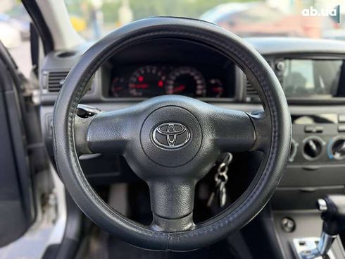 Toyota Corolla 2005 - фото 19