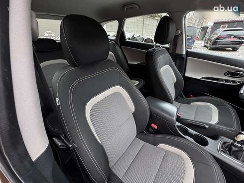Kia Cee'd 2017 - фото 26