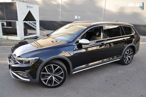 Volkswagen passat alltrack 2022 - фото 16