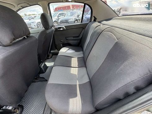 Opel Astra 2007 - фото 18