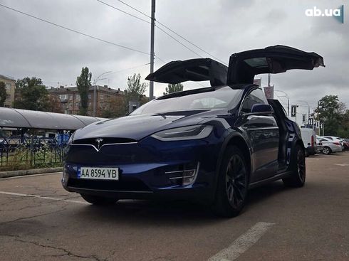 Tesla Model X 2017 - фото 26