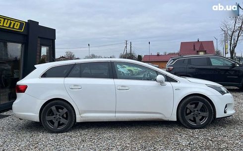 Toyota Avensis 2012 - фото 8