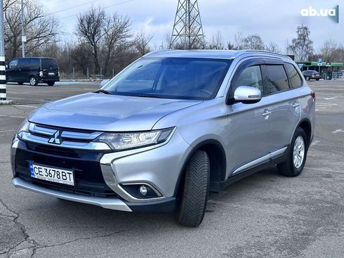Mitsubishi Outlander 2018 - фото 29