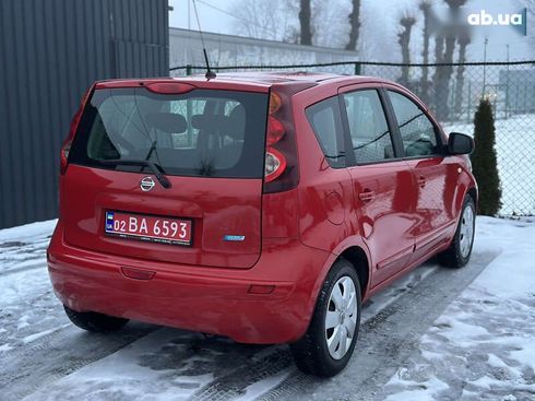 Nissan Note 2010 - фото 11