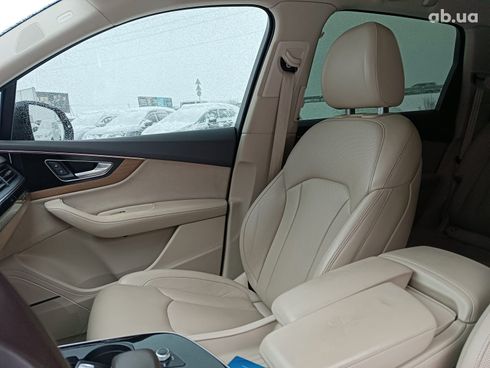 Audi Q7 2018 черный - фото 34