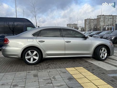 Volkswagen Passat 2011 - фото 2