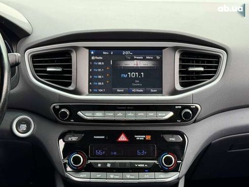 Hyundai Ioniq 2017 - фото 27