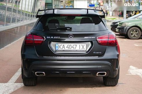 Mercedes-Benz GLA-Класс 2018 - фото 12