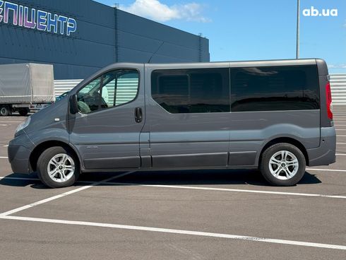 Renault Trafic 2014 серый - фото 4