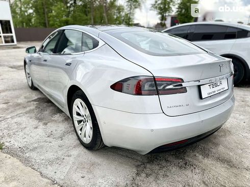 Tesla Model S 2018 - фото 12