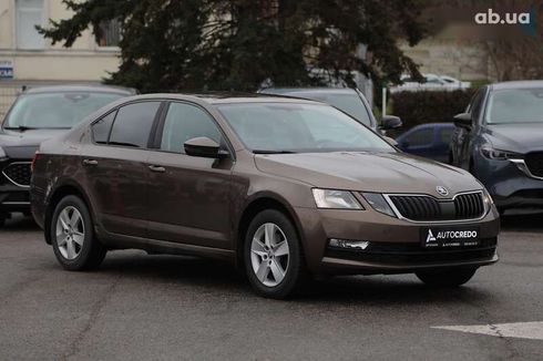 Skoda Octavia 2018 - фото 3