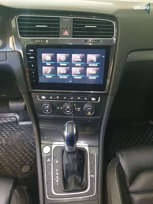 Volkswagen e-Golf 2017 - фото 12
