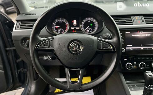 Skoda Octavia 2019 - фото 14