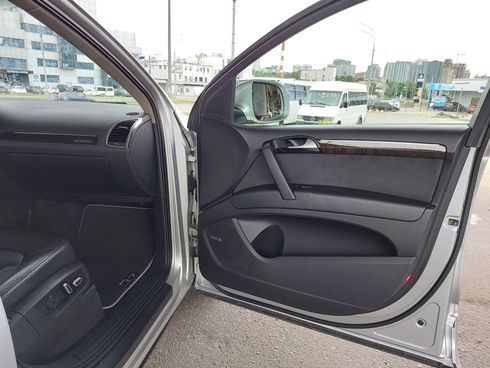 Audi Q7 2010 серый - фото 16