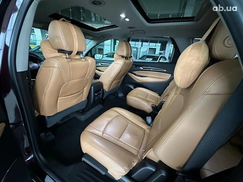 Buick Enclave 2018 красный - фото 14