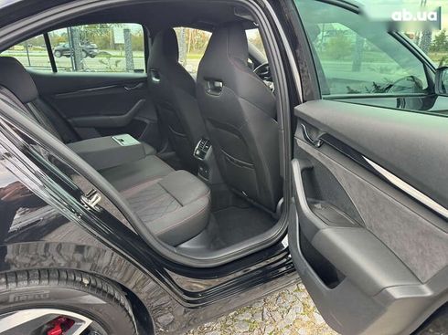 Skoda Octavia 2021 - фото 27