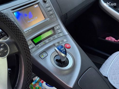 Toyota Prius 2014 серый - фото 11