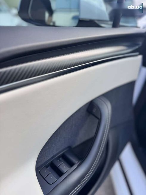 Tesla Model S 2021 - фото 18