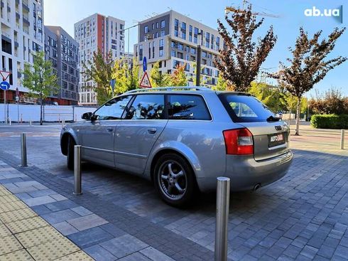 Audi A4 2004 - фото 11
