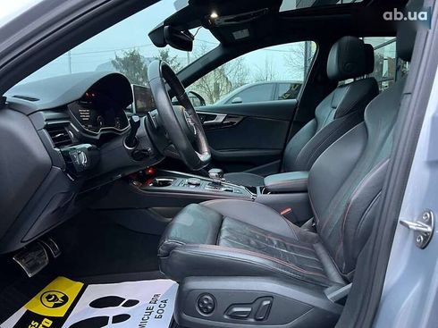 Audi A4 2017 - фото 9