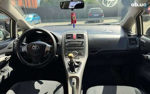 Toyota Auris 2008 - фото 12