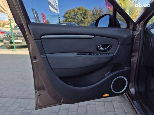 Renault Scenic 2010 - фото 24