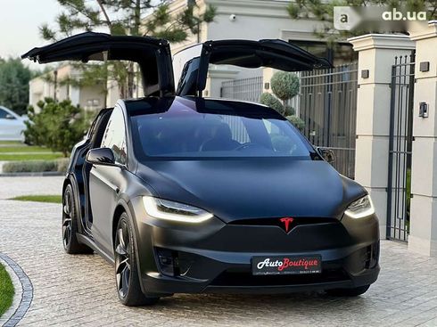 Tesla Model X 2020 - фото 25