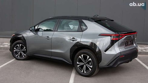 Toyota bZ 2022 - фото 3