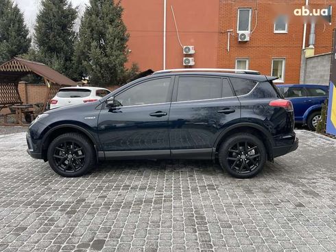 Toyota RAV4 2018 - фото 18