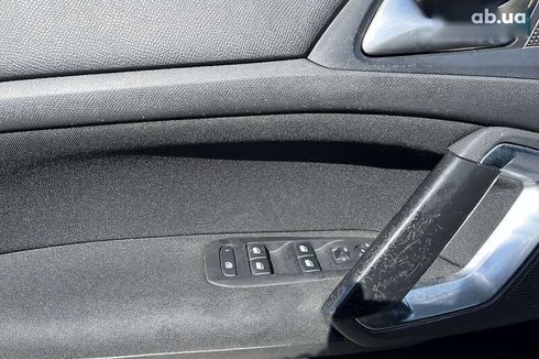 Peugeot 308 2017 - фото 12