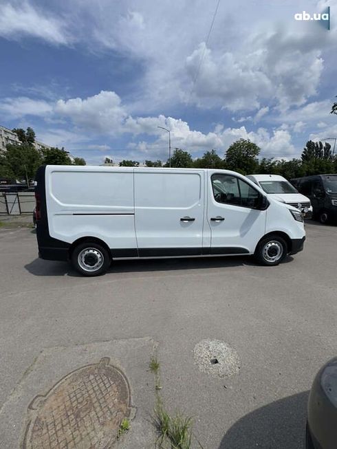 Renault Trafic 2021 - фото 10